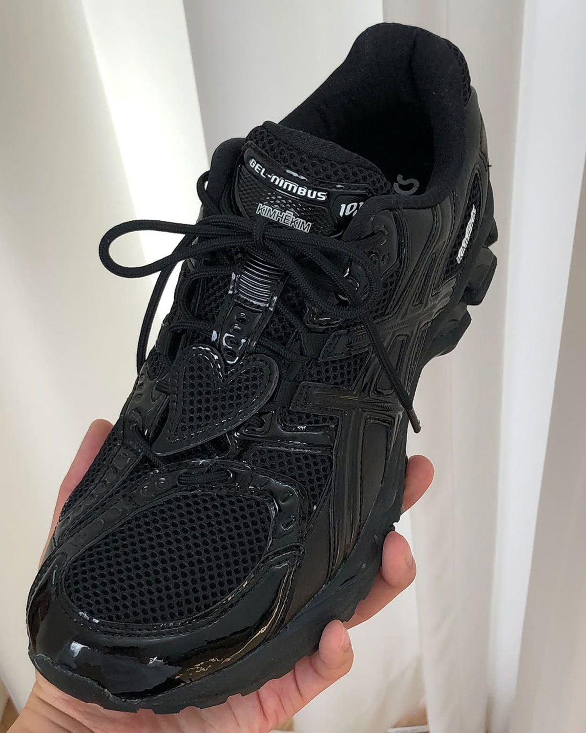 KIMHEKIM-asics-gel-nimbus-10-1-4