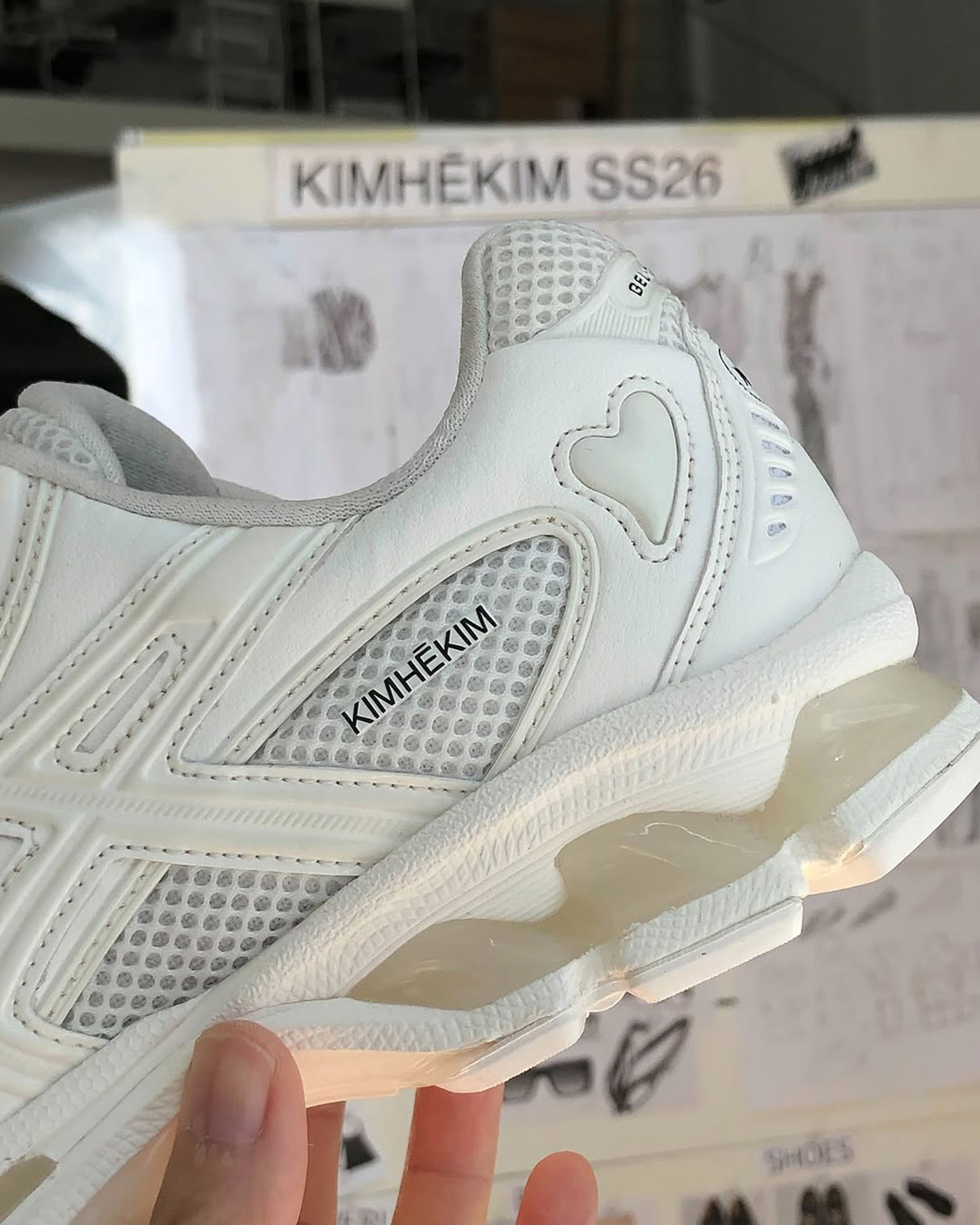KIMHEKIM-asics-gel-nimbus-10-1-8