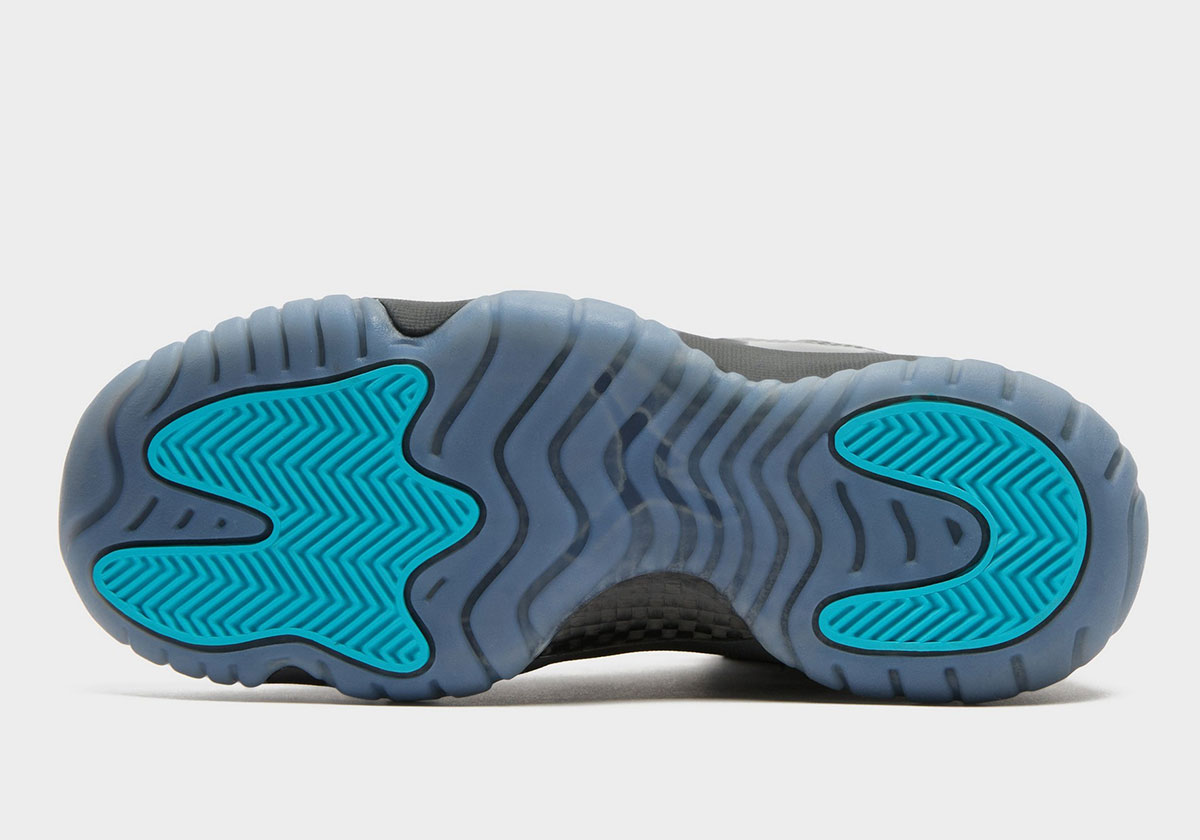 air-jordan-11-gs-gamma-blue-378038-047-5