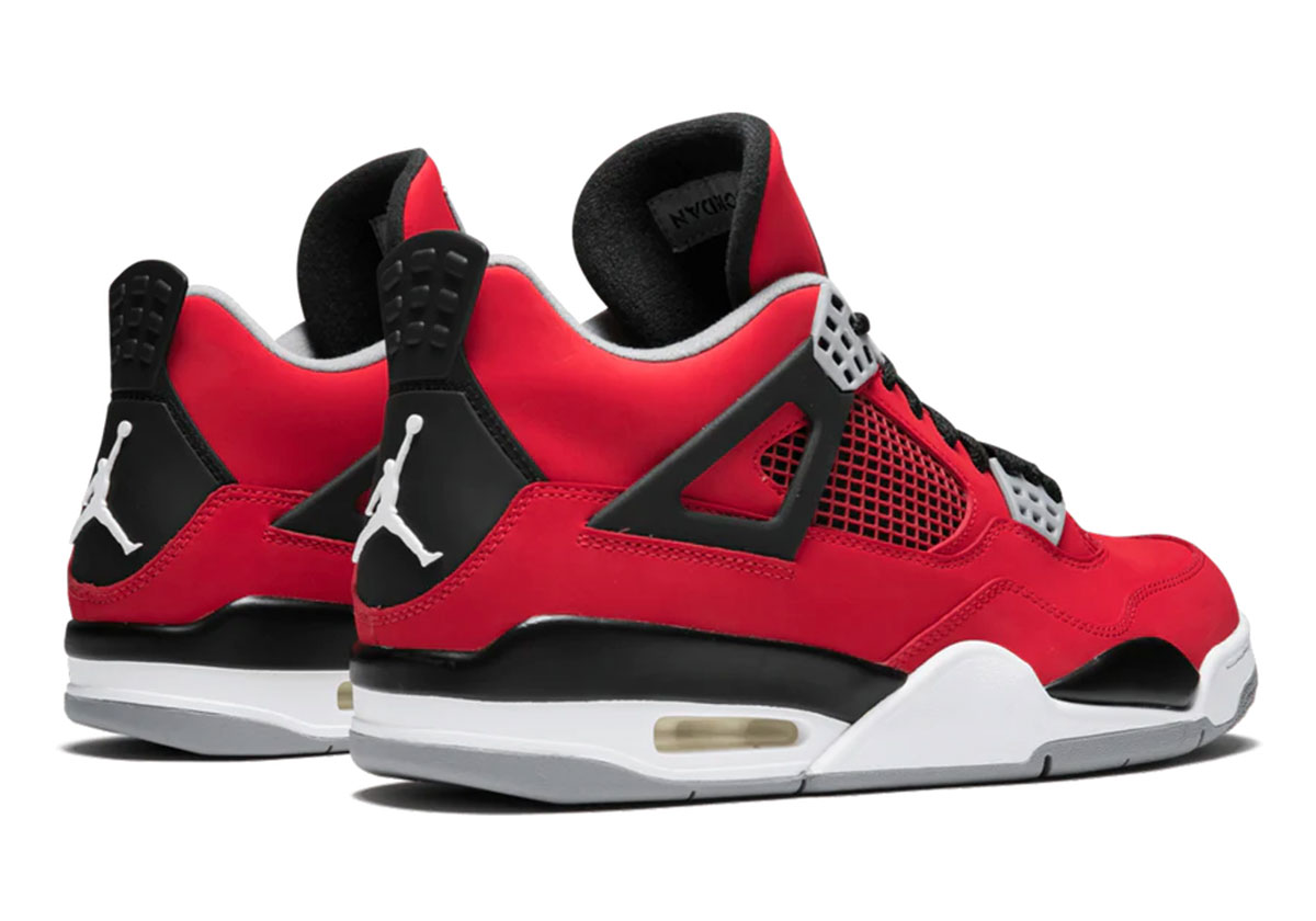 air-jordan-4-toro-bravo-2026-3