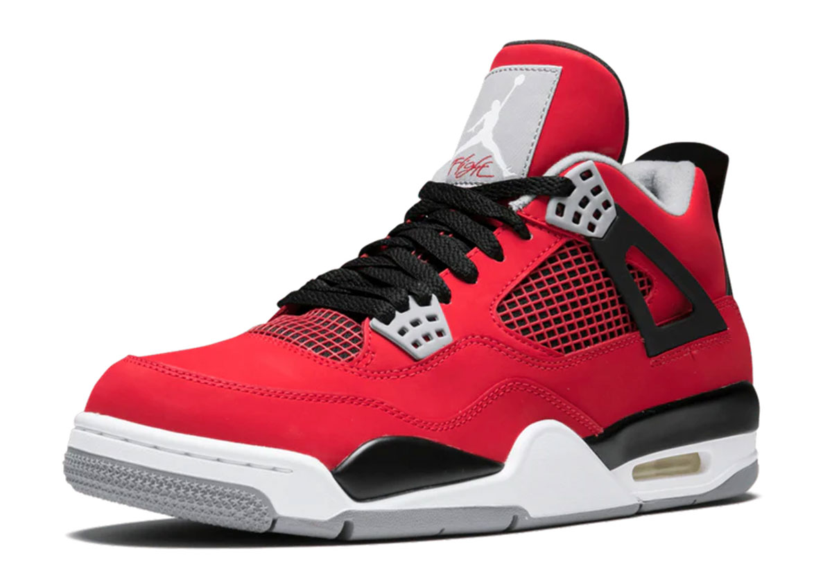 air-jordan-4-toro-bravo-2026-4