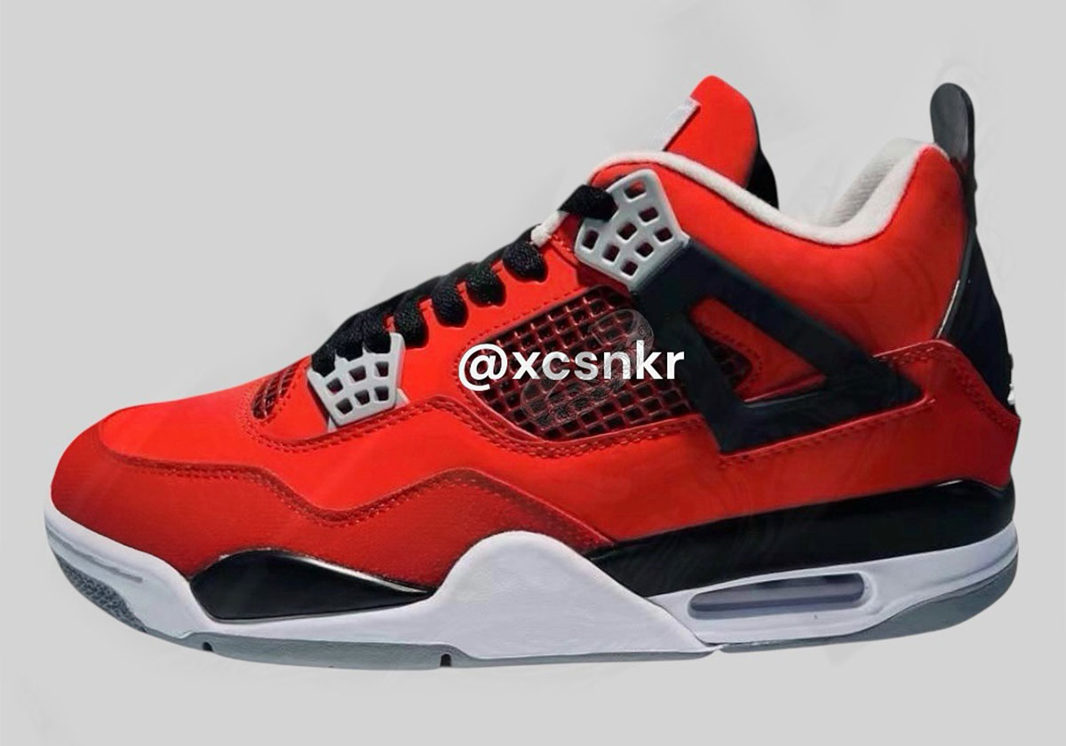 air-jordan-4-toro-bravo