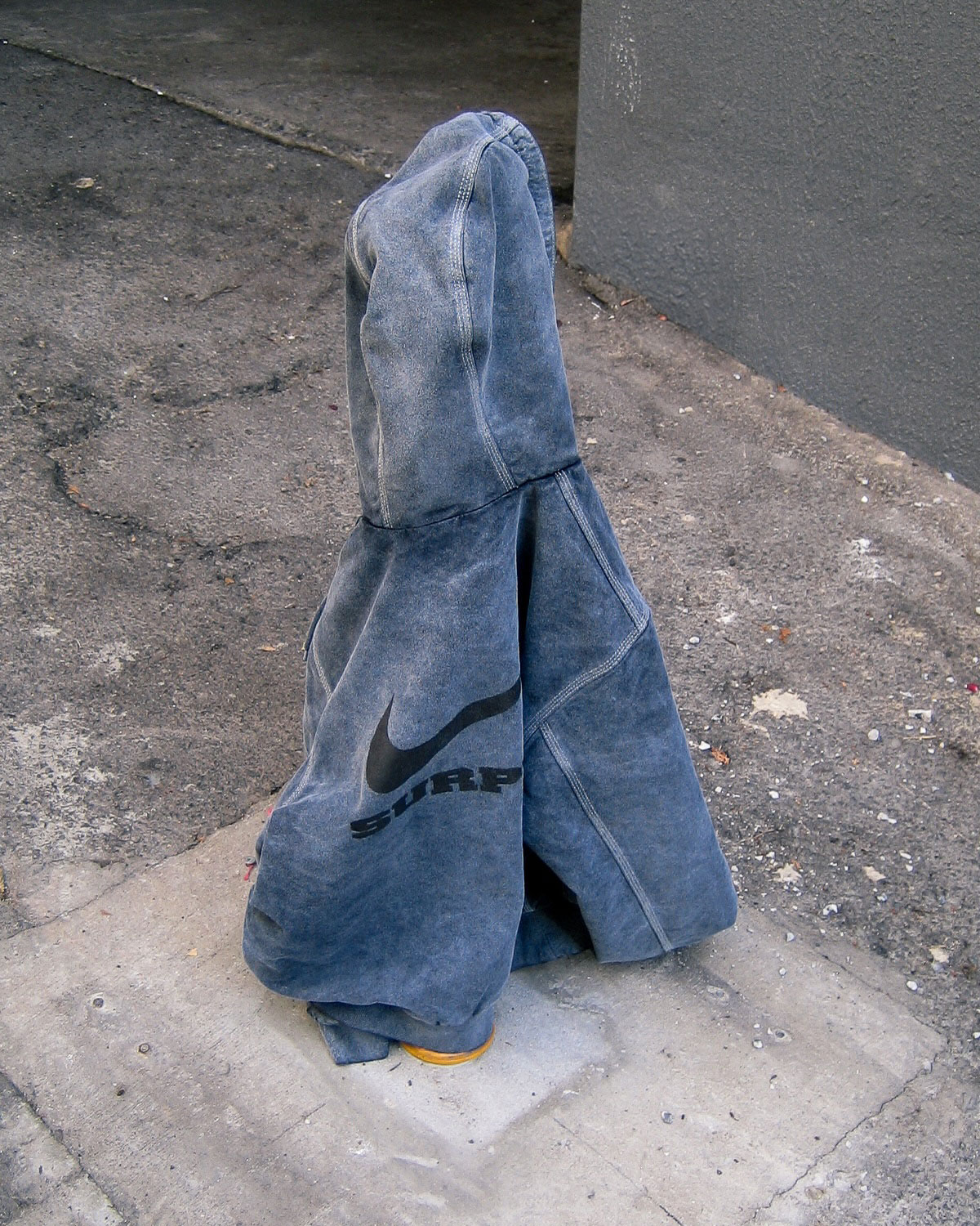 carhartt-wip-nike-2025-3