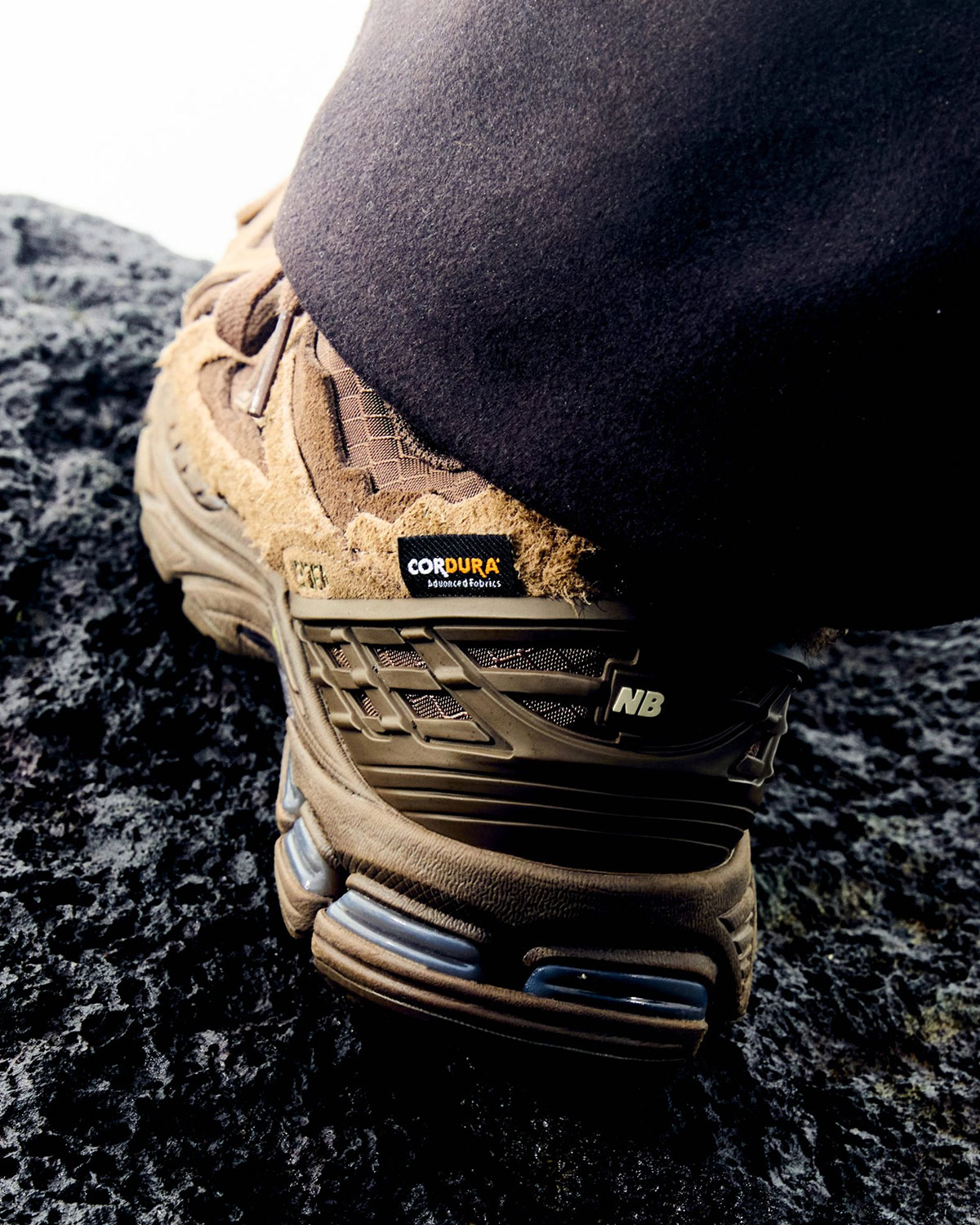 new-balance-1906d-protection-pack-size-exclusive-3