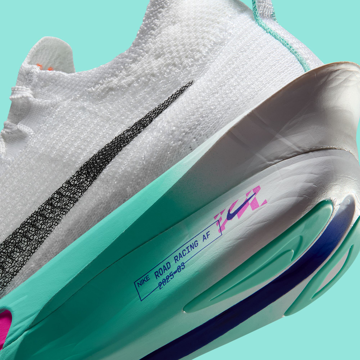 nike-alphafly-3-white-hyper-turquoise-concord-FD8311-104-5