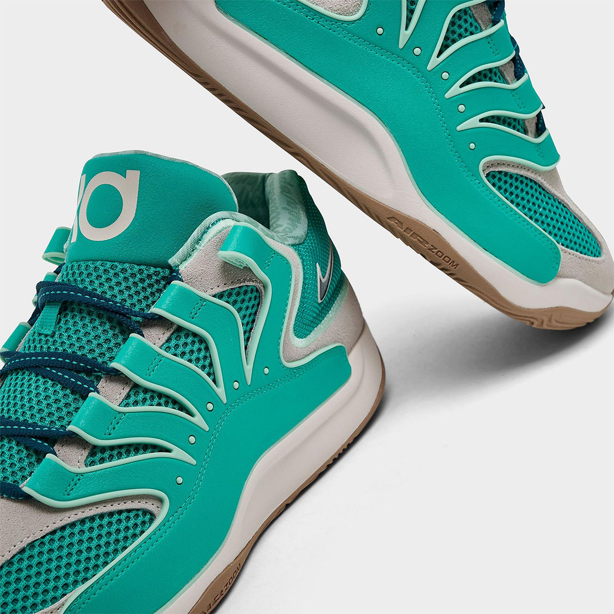 nike-kd-18-wanda-pratt-HV1992-301-3