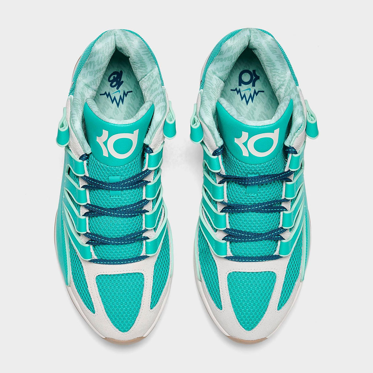 nike-kd-18-wanda-pratt-HV1992-301-5