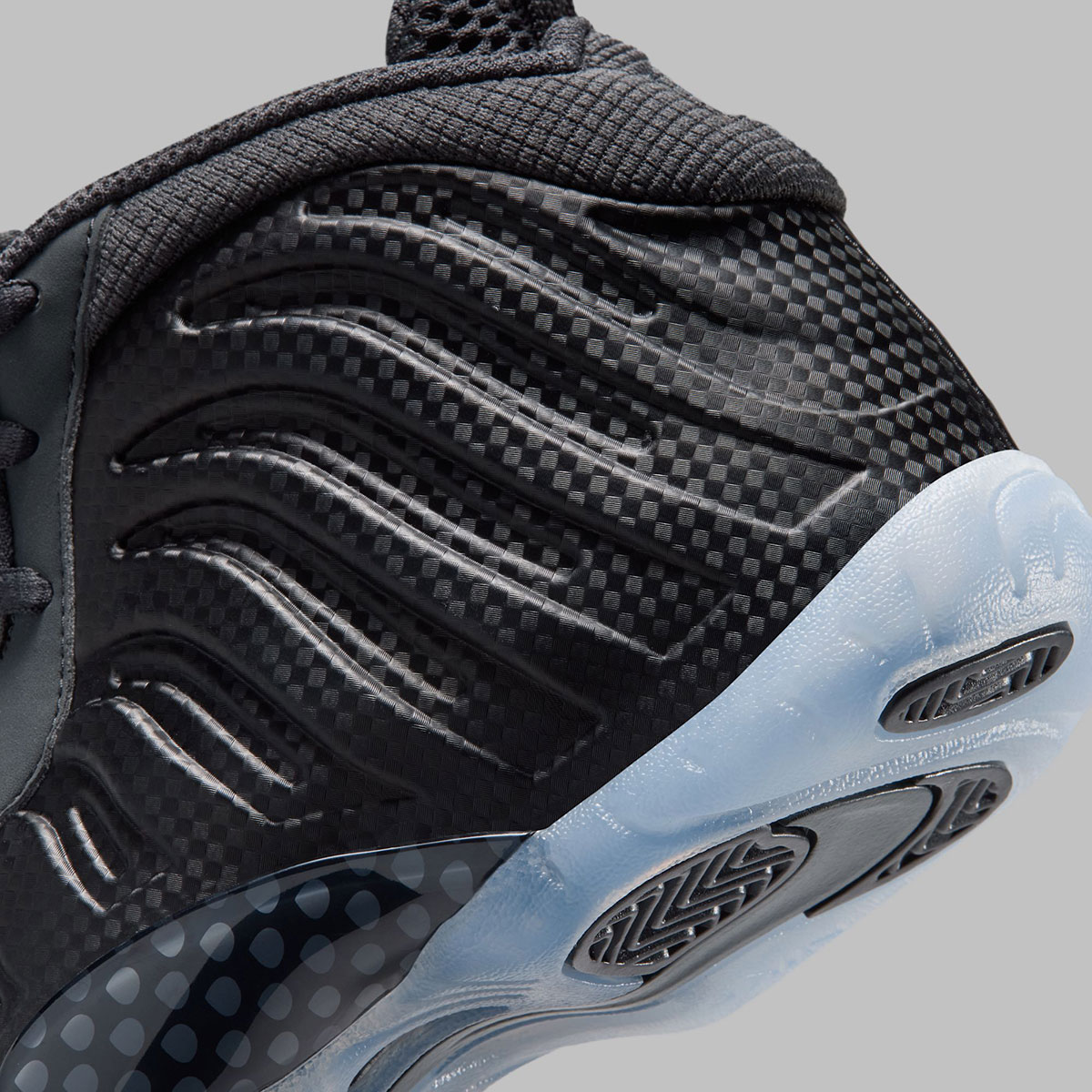 nike-little-posite-one-carbon-fiber-iq7228-001-5