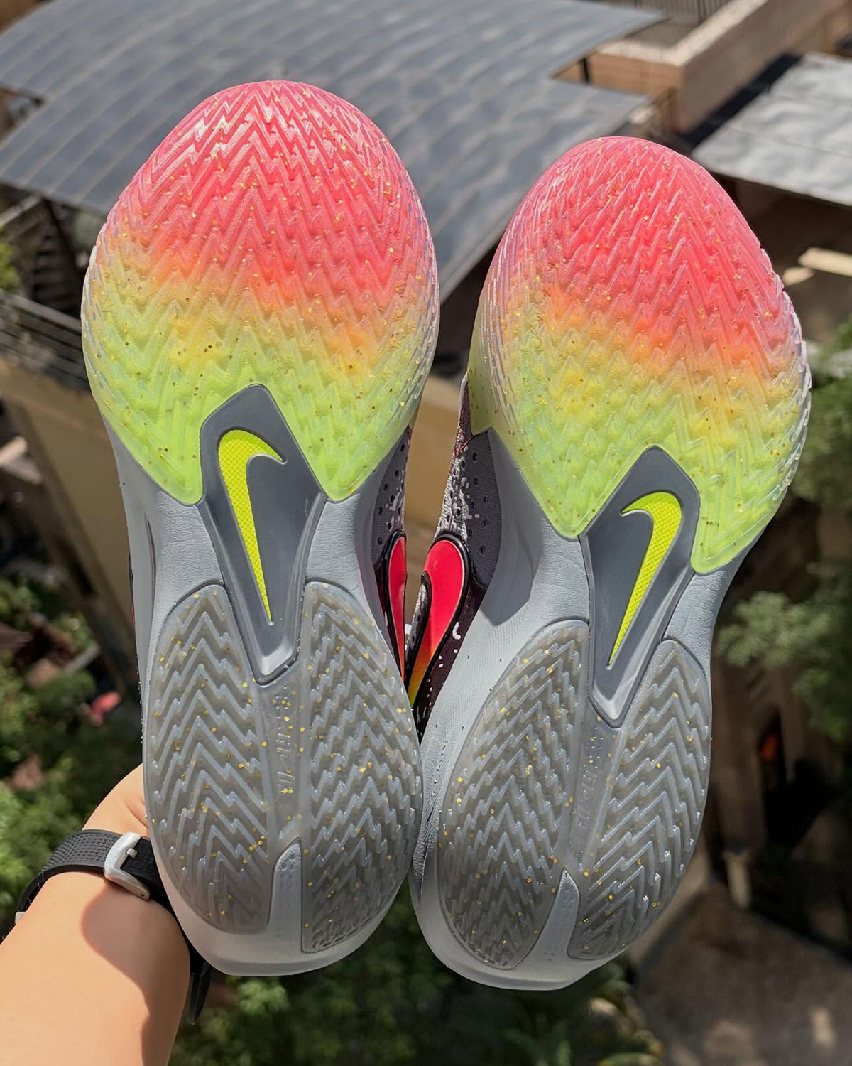 nike-zoom-gt-cut-3-christmas-II6580-001-3