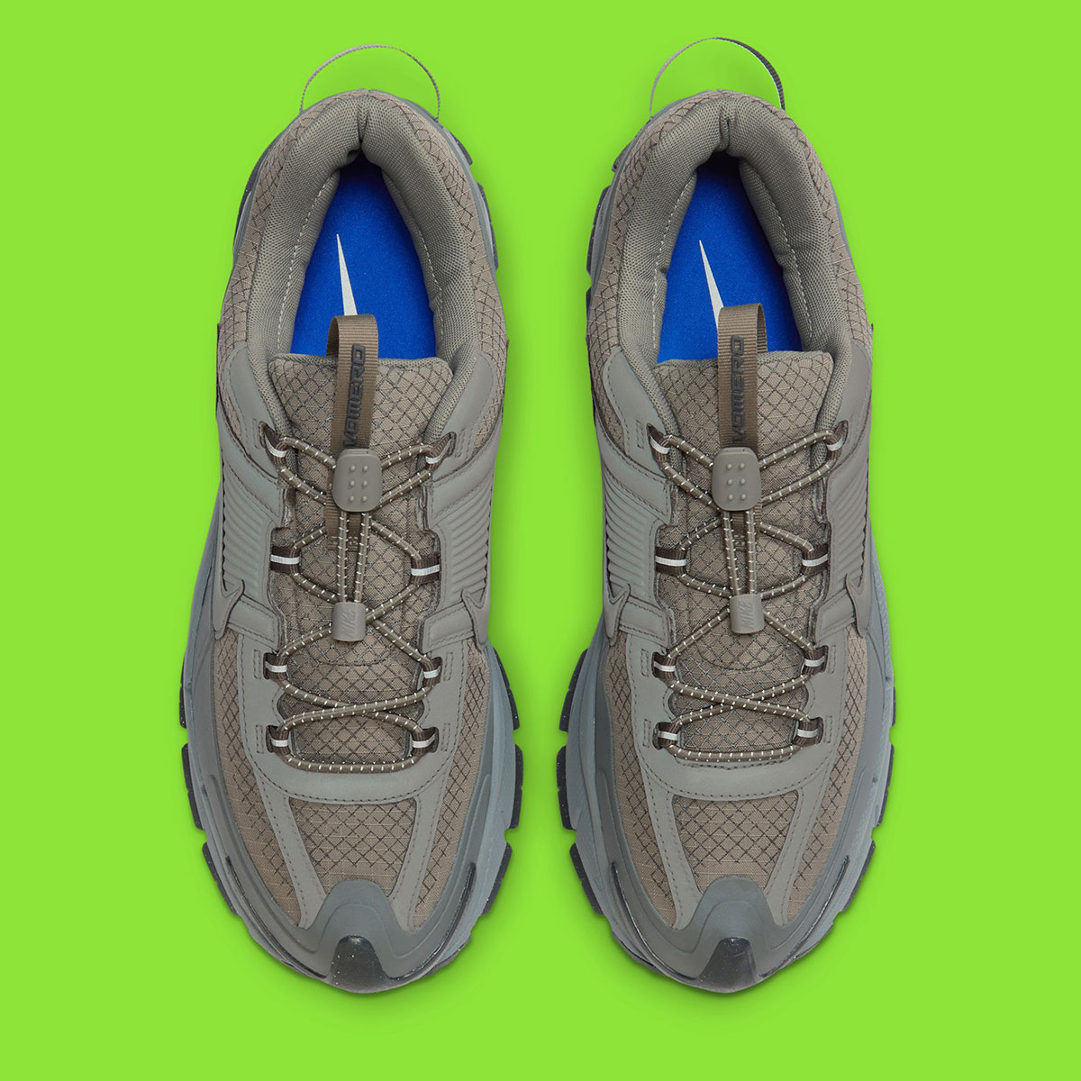 nike-zoom-vomero-5-roam-metallic-platinum-cool-grey-hv6901-001-4