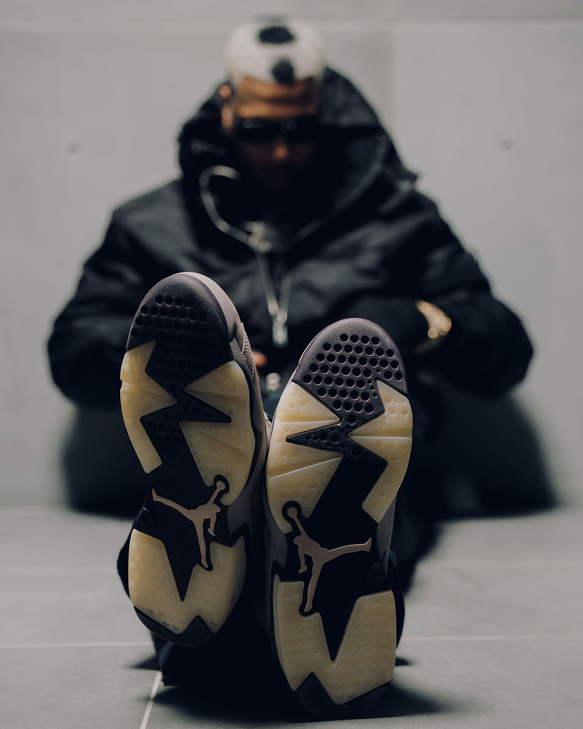 a-ma-maniere-air-jordan-6-smokey-mauve-built-for-this-11