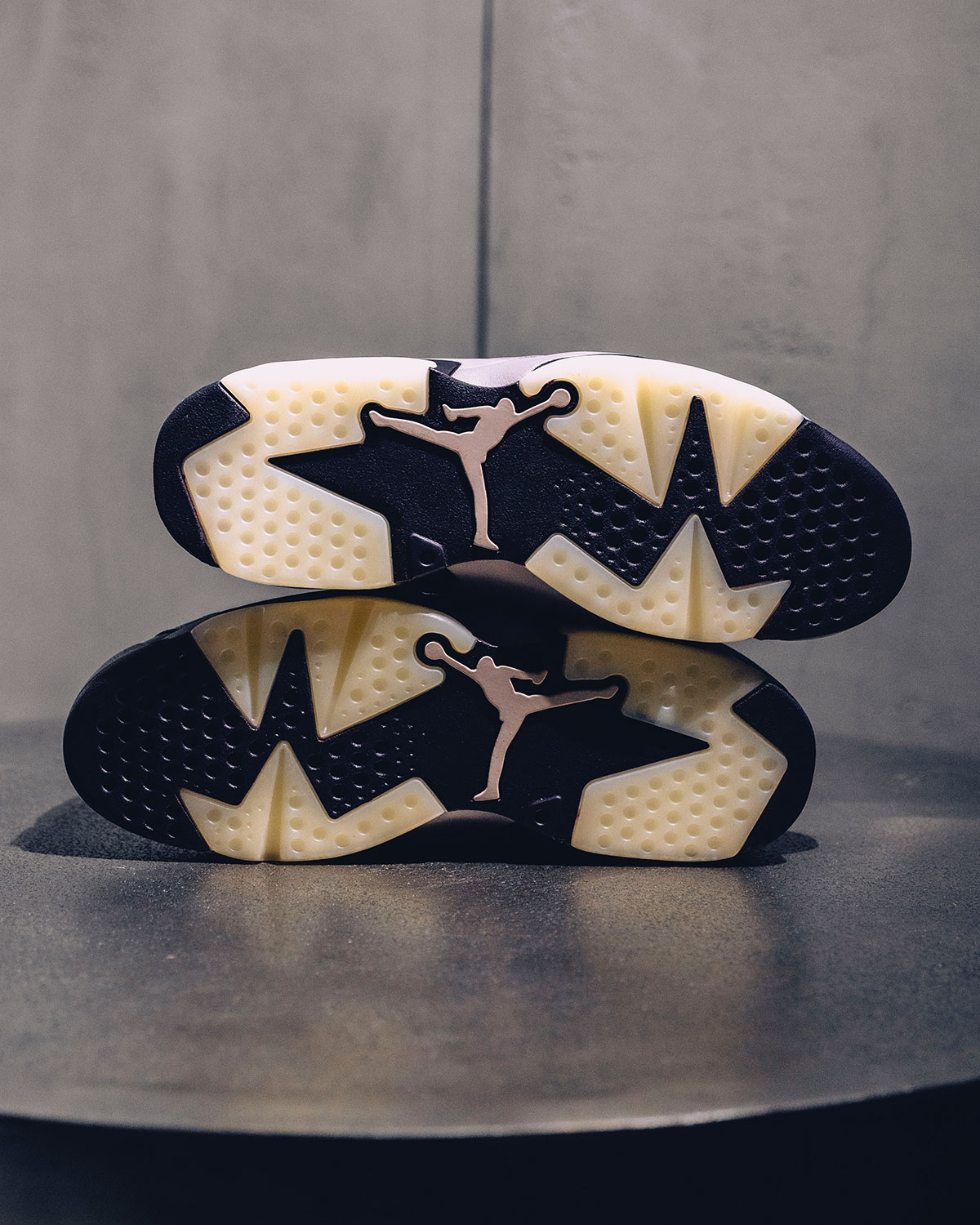 a-ma-maniere-air-jordan-6-smokey-mauve-built-for-this-12