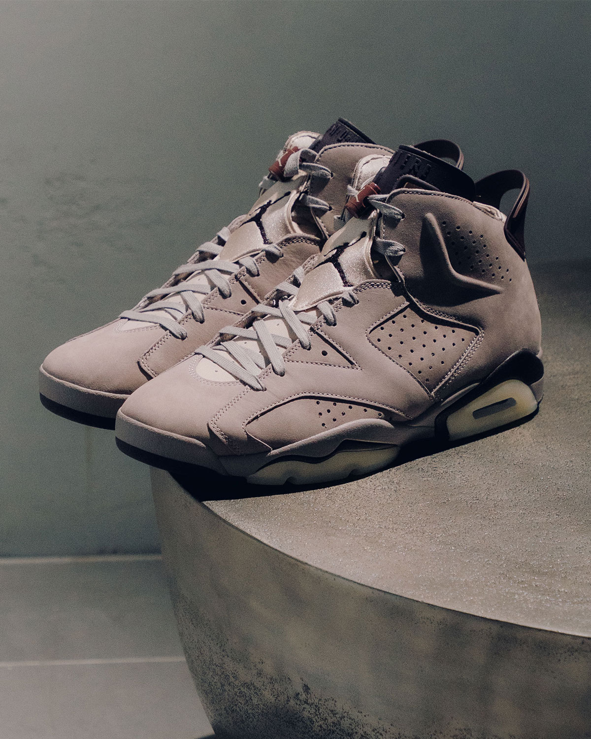 a-ma-maniere-air-jordan-6-smokey-mauve-built-for-this-8