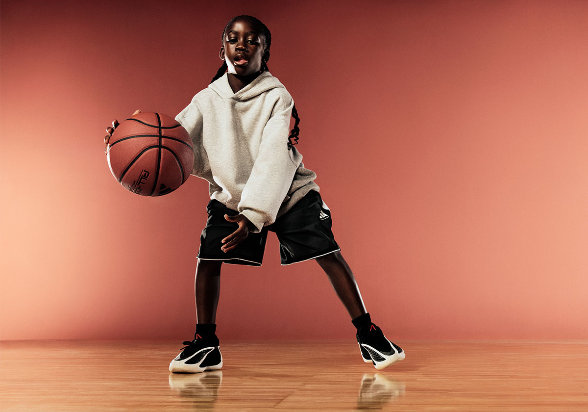 adidas-anthony-edwards-2-core-black-JS3508-1