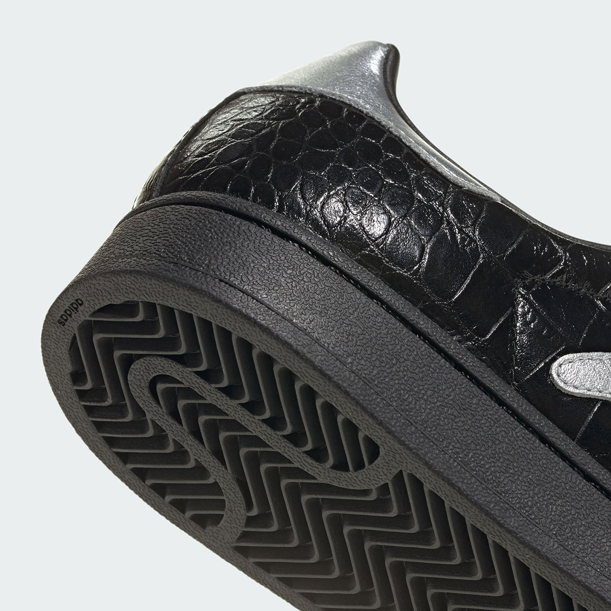adidas-superstar-predator-hq9303-4