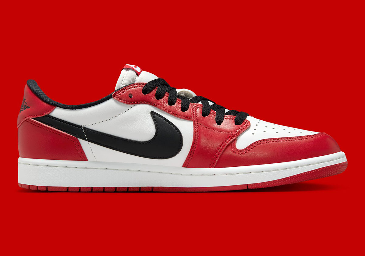air-jordan-1-low-og-chicago-3