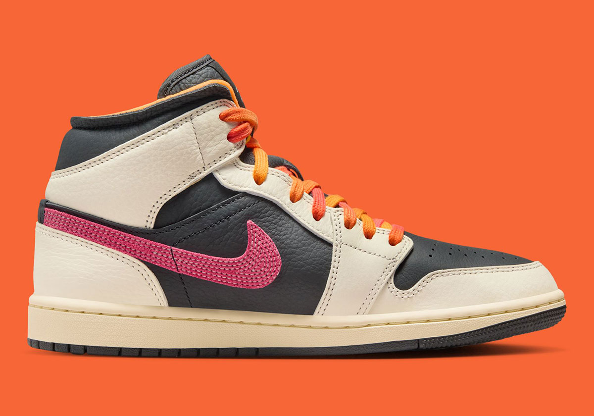air-jordan-1-mid-flight-club-ib7007-107-3