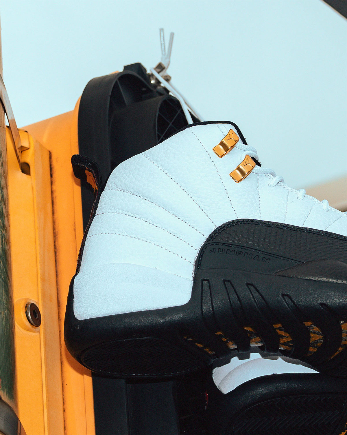 air-jordan-12-taxi-store-list-4