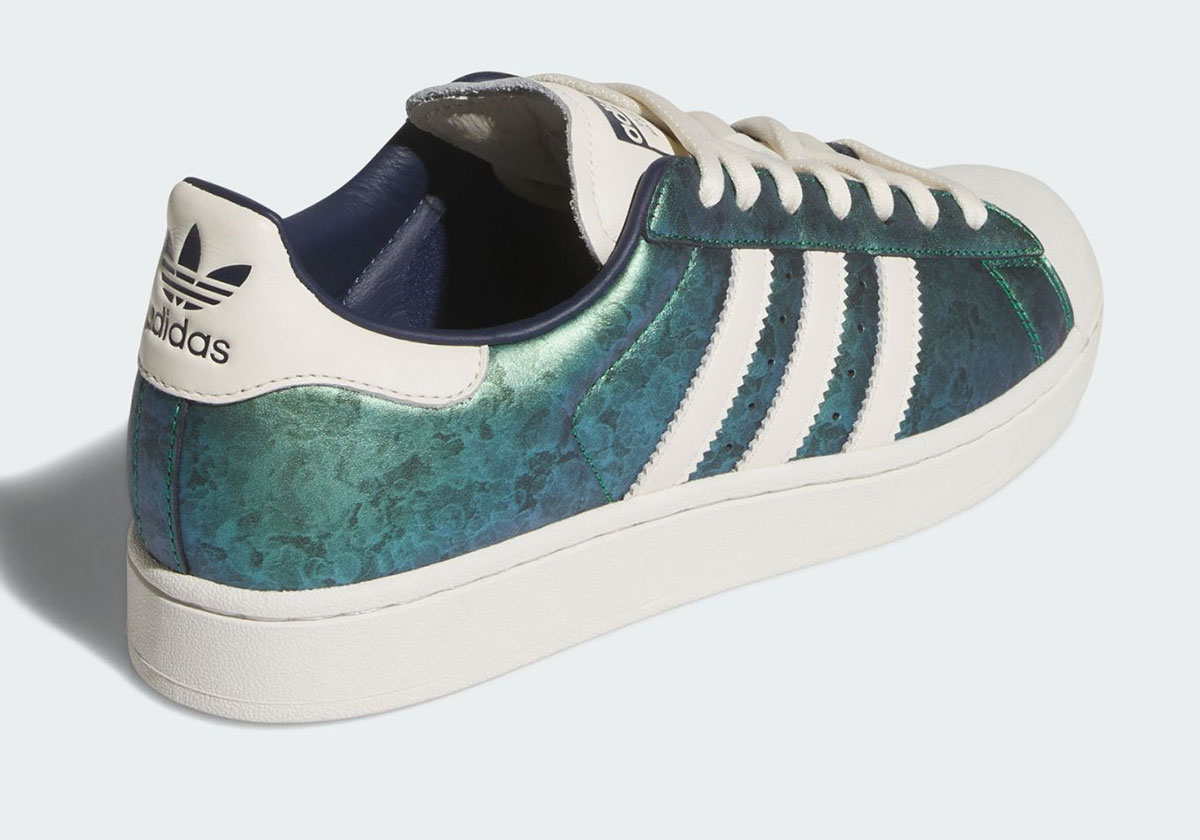 anthony-edwards-adidas-superstar-ki6583-6