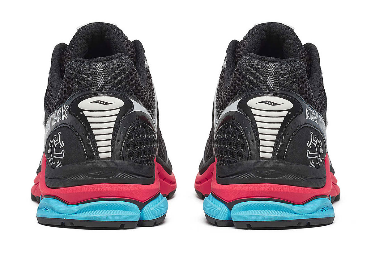 keith-haring-saucony-progrid-triumph-4-nyc-S71022-1-1