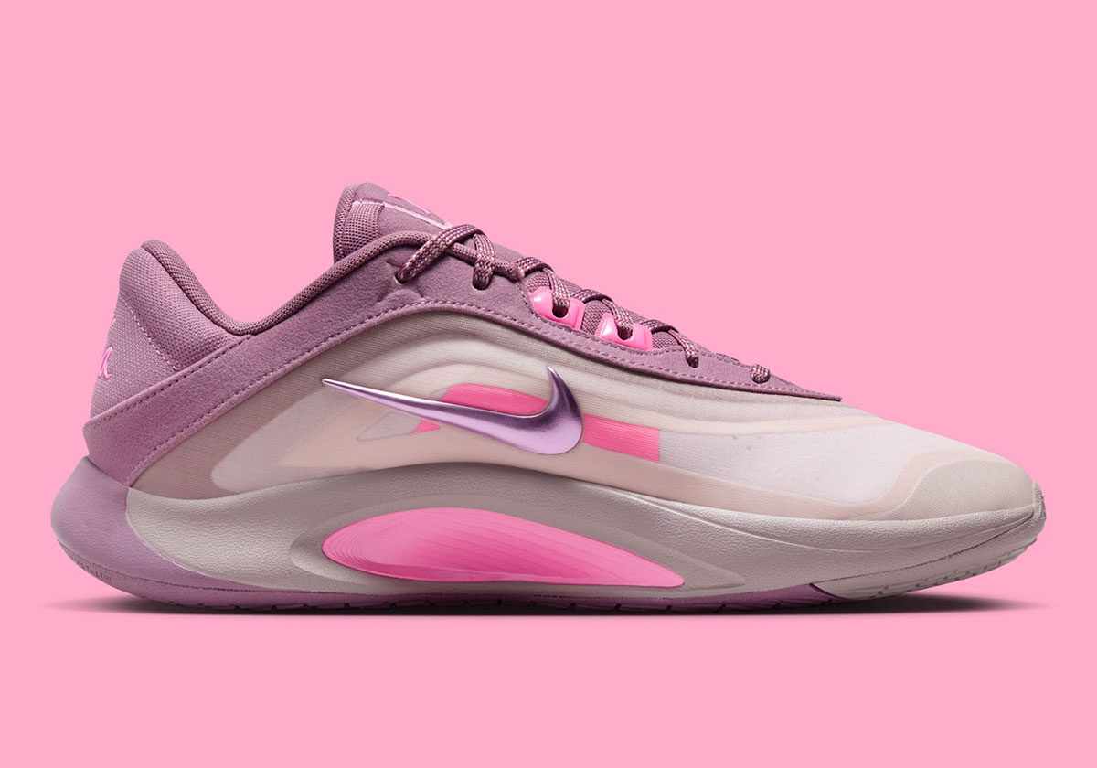 nike-a-one-dog-mom-fz8605-501-3