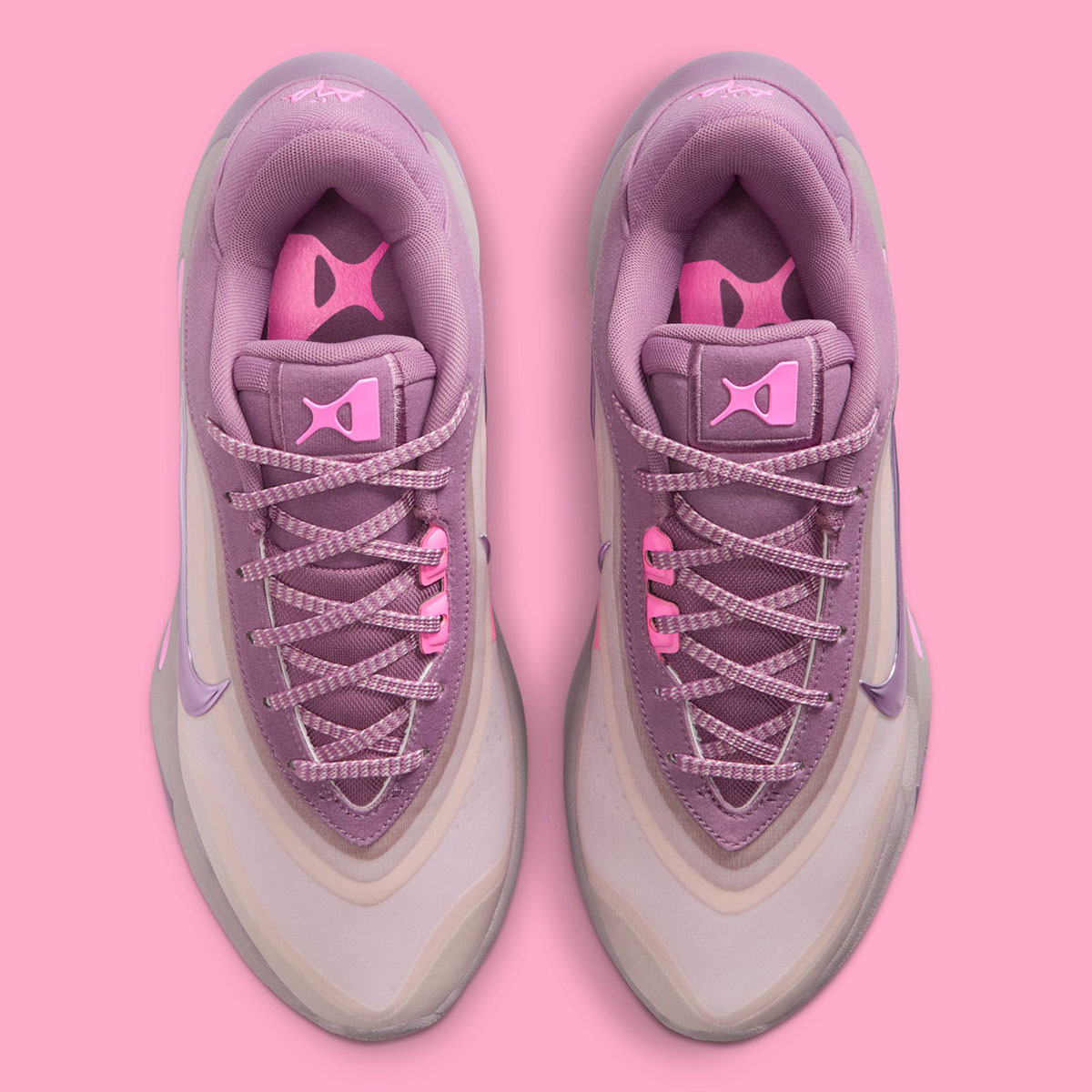 nike-a-one-dog-mom-fz8605-501-4