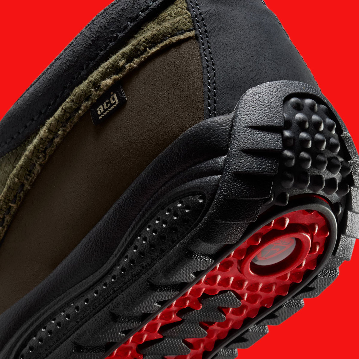 nike-acg-izy-black-dark-chocolate-off-onir-medium-olive-io4547-001-8