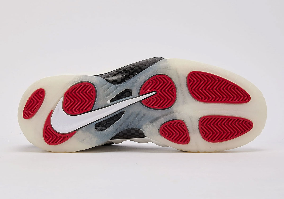 nike-air-foamposite-pro-pearl-2