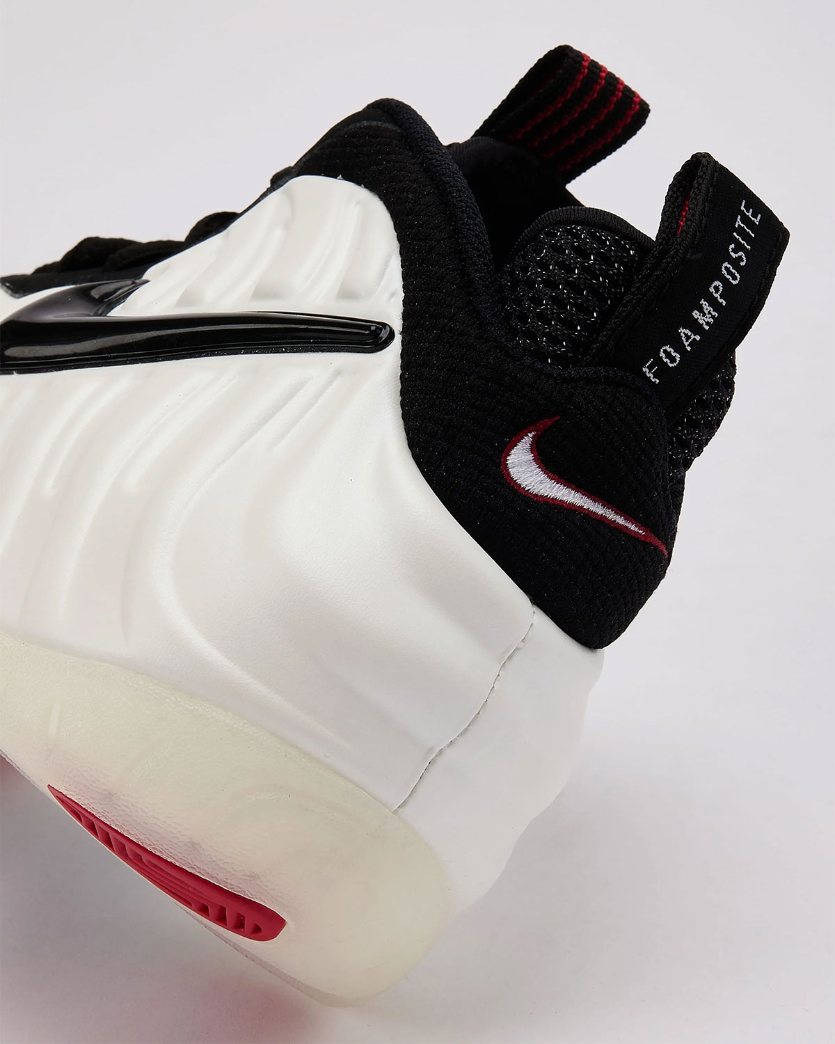 nike-air-foamposite-pro-pearl-5