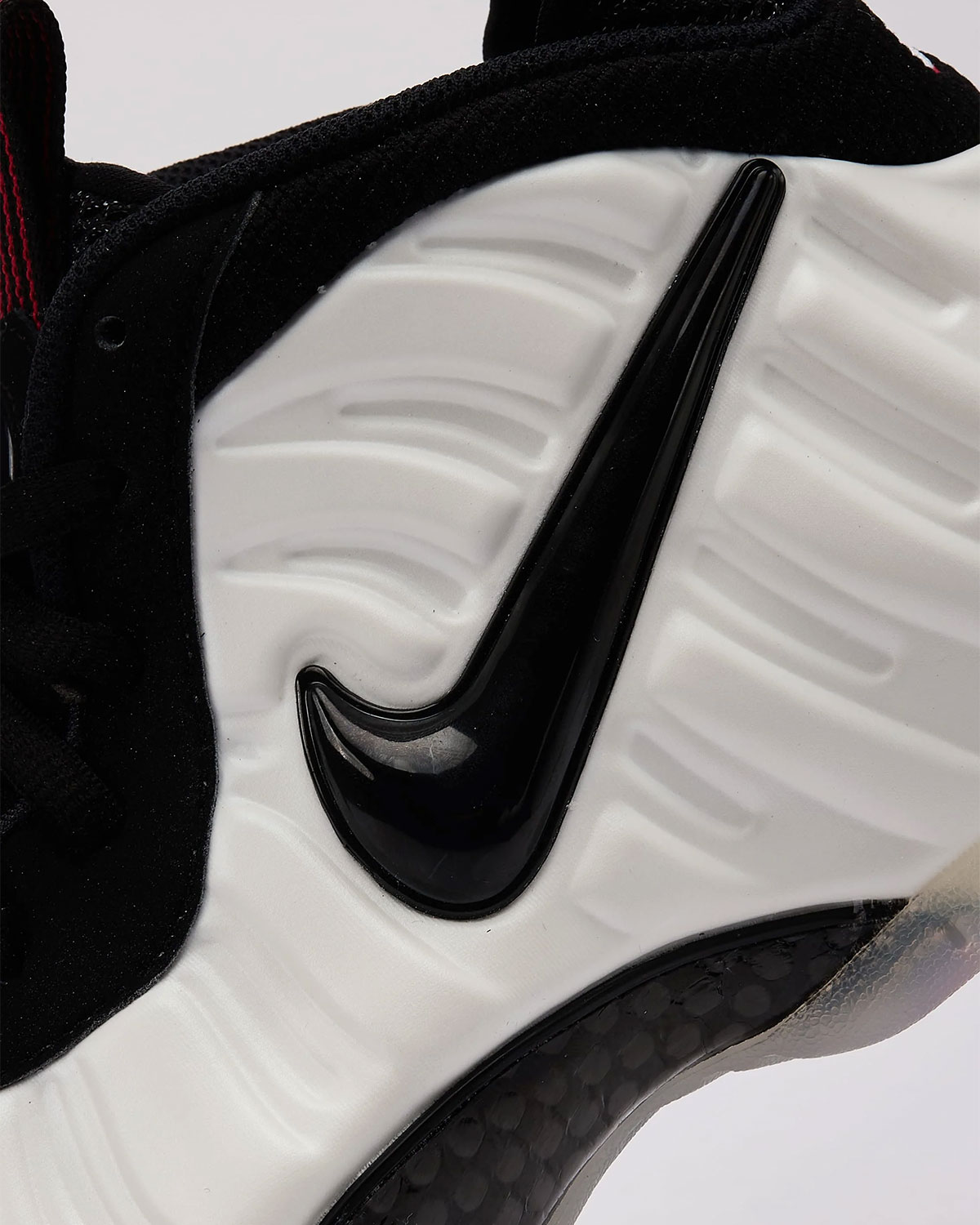 nike-air-foamposite-pro-pearl-6