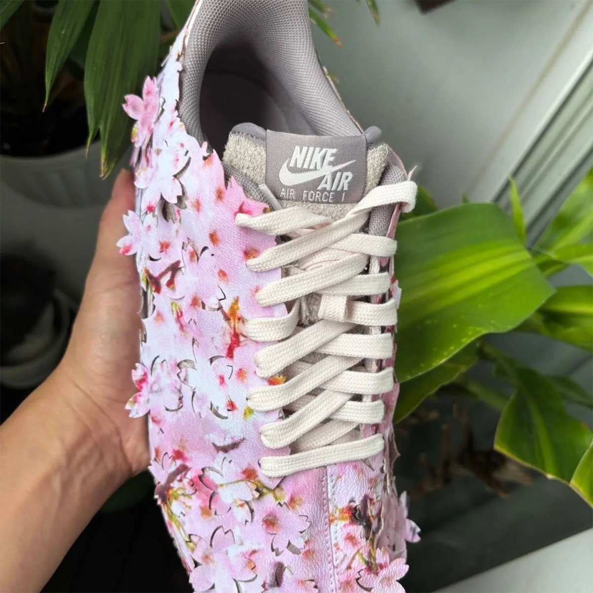 nike-air-force-1-low-cherry-blossoms-IQ3472-298-1