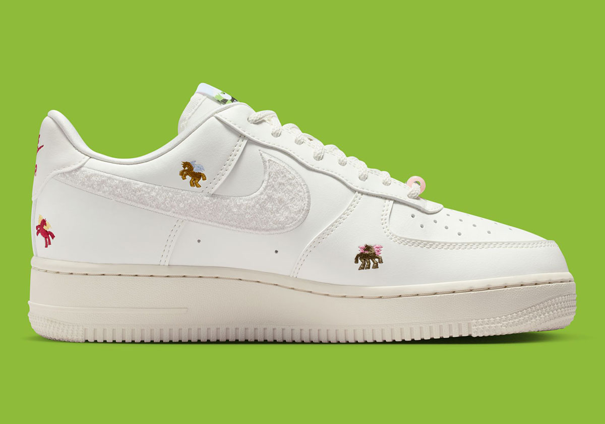 nike-air-force-1-low-year-of-the-horse-iq1143-100-8