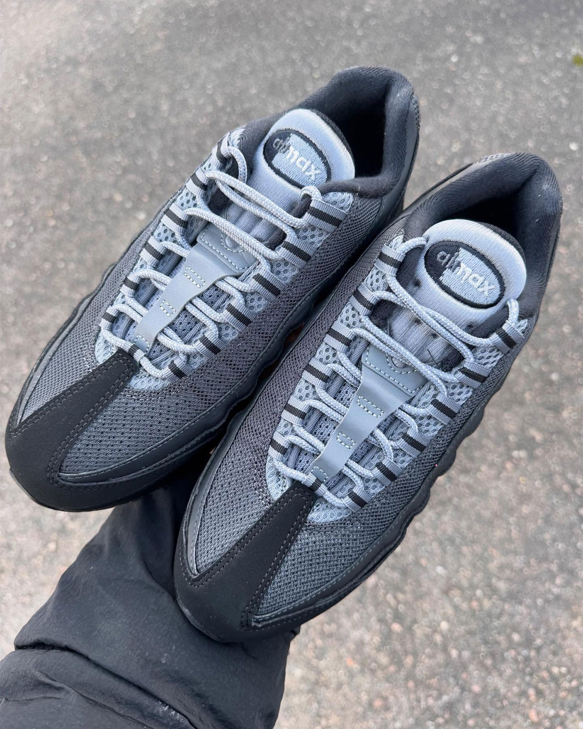 nike-air-max-95-big-bubble-smoke-grey-2