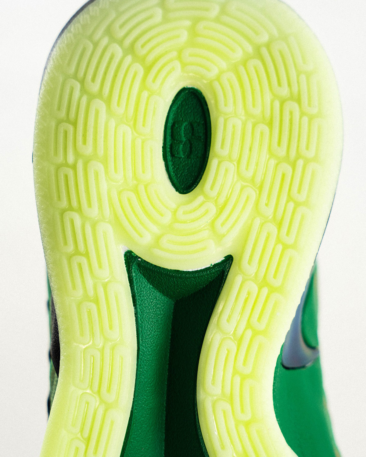nike-by-you-sabrina-3-oregon-ducks-3