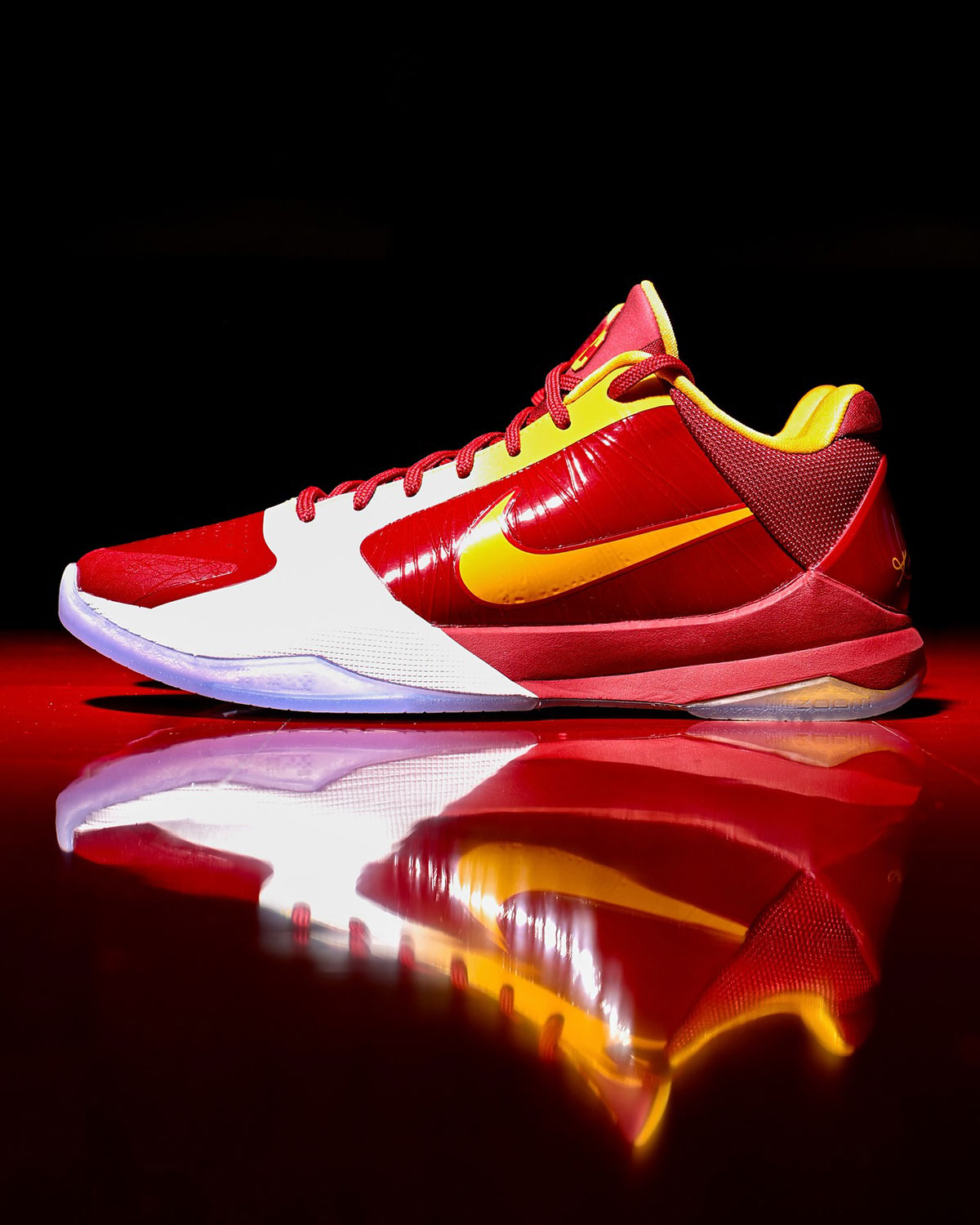 nike-kobe-6-protro-usc-trojans-pe-2025-2026-2