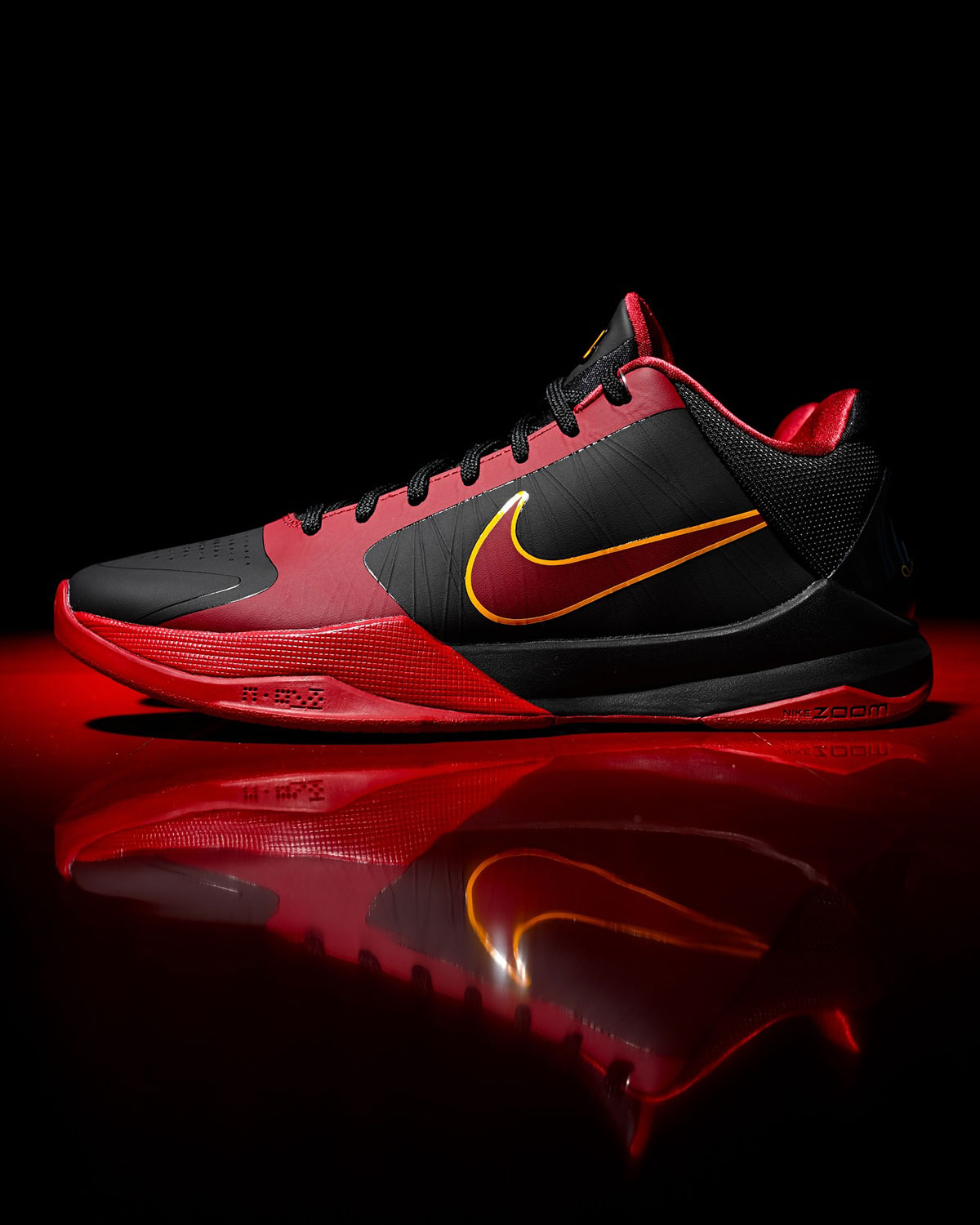 nike-kobe-6-protro-usc-trojans-pe-2025-2026-3