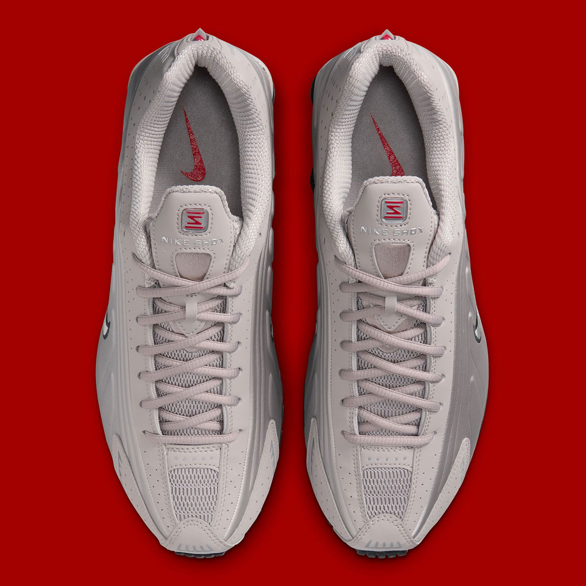 nike-shox-r4-college-grey-university-red-metallic-silver-IH0265-009-4