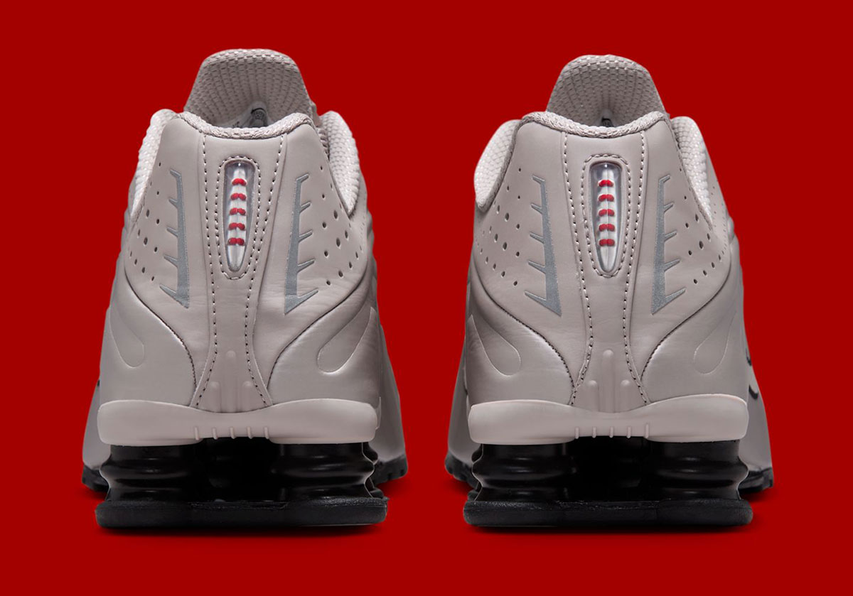 nike-shox-r4-college-grey-university-red-metallic-silver-IH0265-009-6