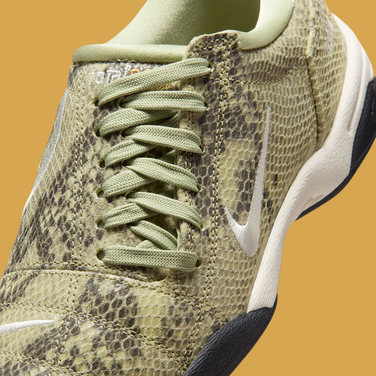 nike-total-90-iii-olive-aura-pale-ivory-ib4204-301-7