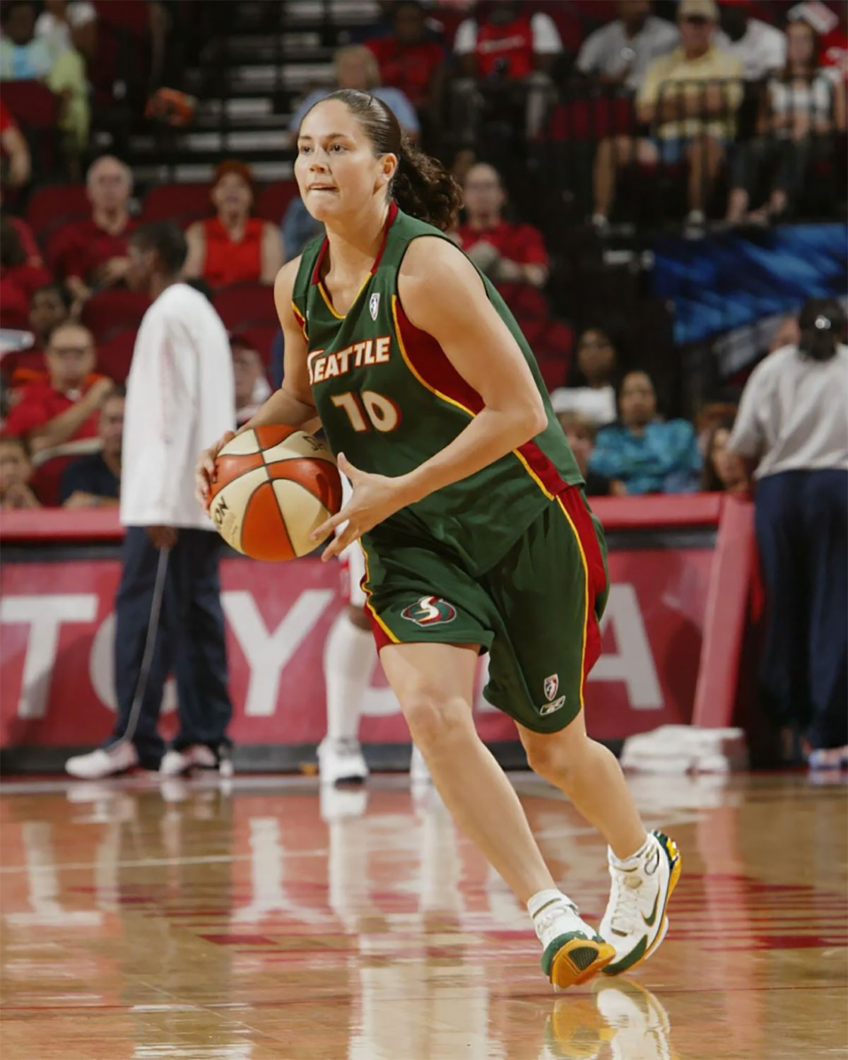 nike-zoom-huarache-2k4-sue-bird-seattle-storm-iw1884-100-4