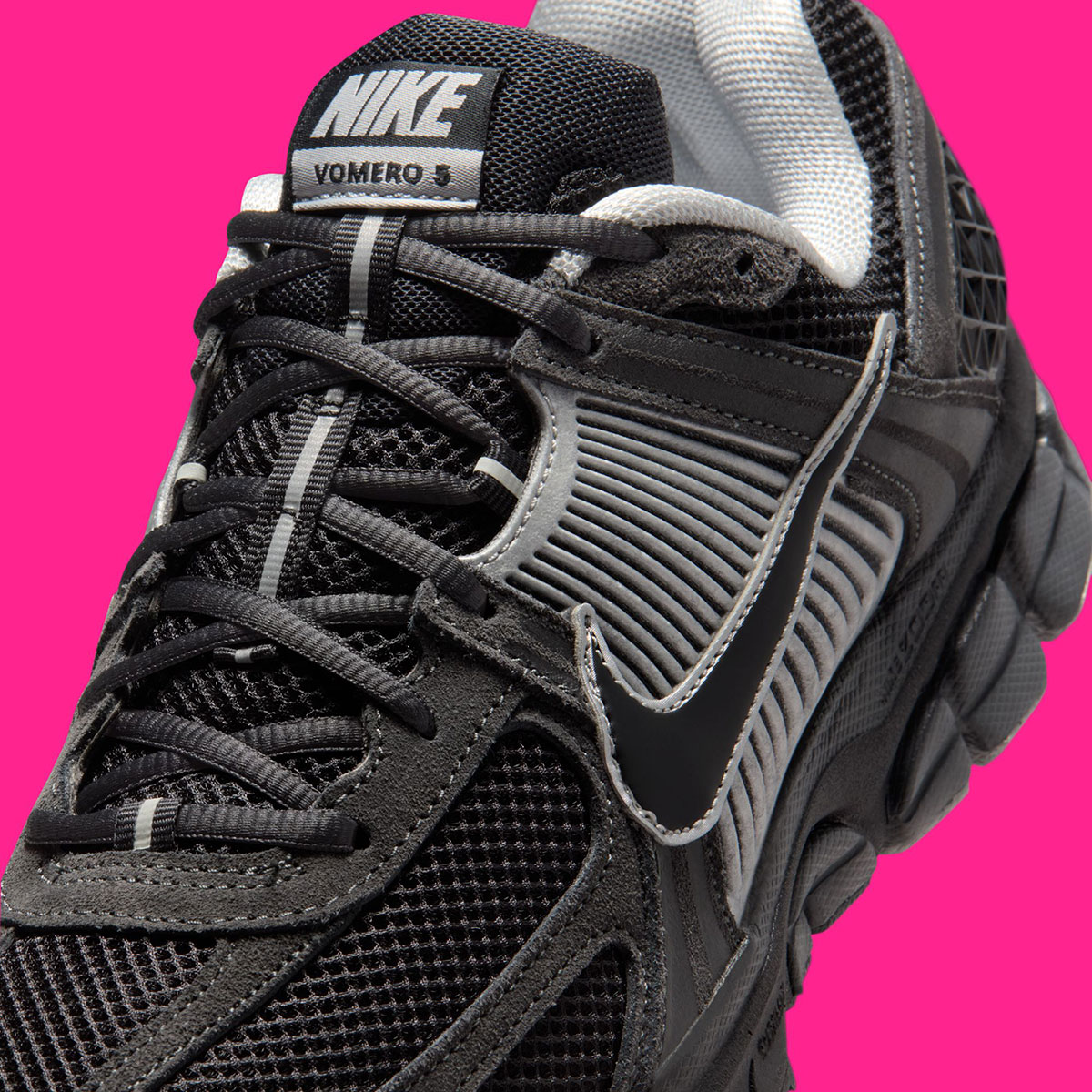 nike-zoom-vomero-5-anthracite-chrome-flat-silver-black-hf1553-006-3