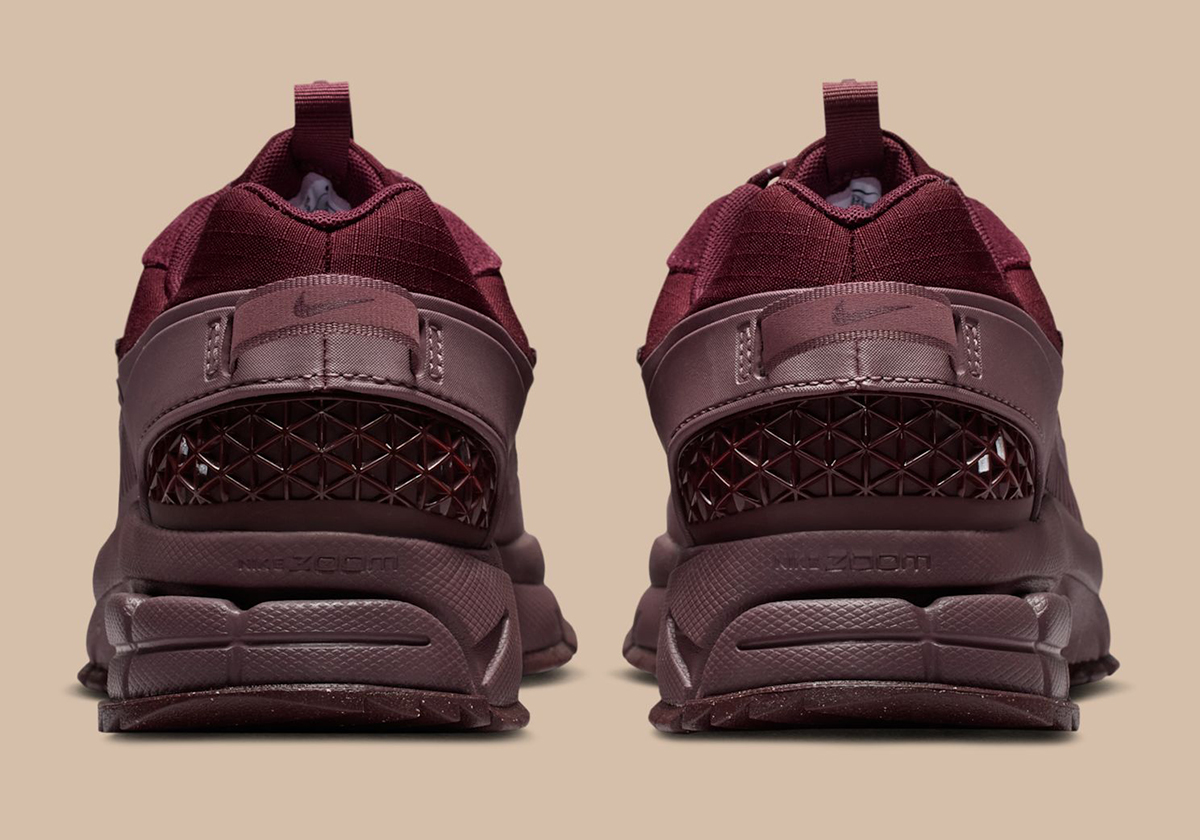 nike-zoom-vomero-5-roam-tart-dark-team-red-racer-blue-burgundy-crush-hq2181-500-6