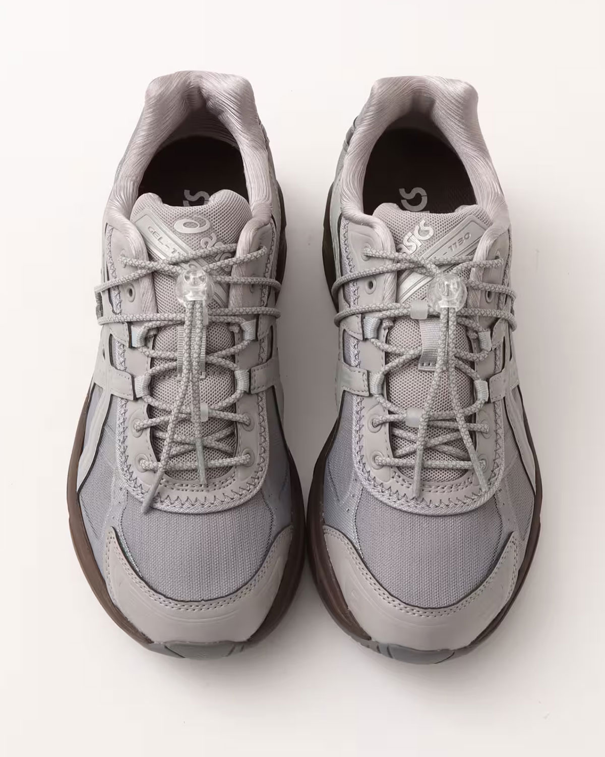 ojos-atmos-asics-gel-1130-re-1203a429-021-9