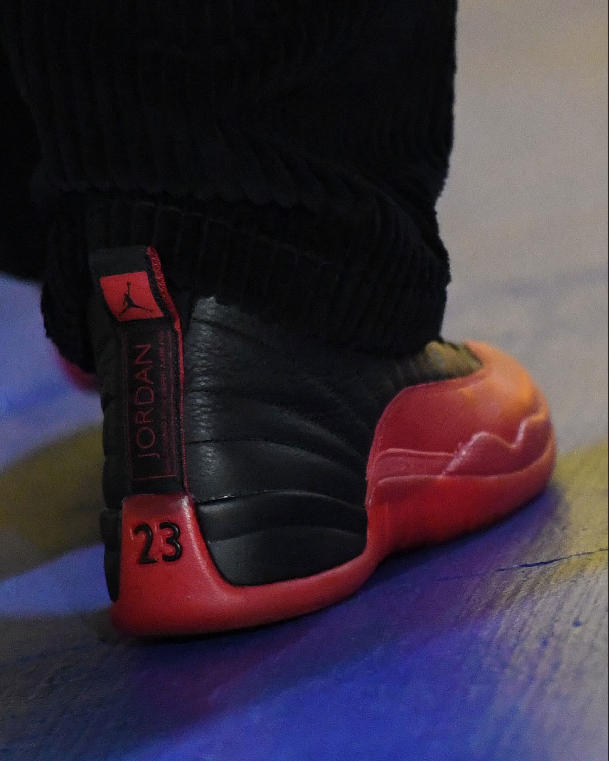 steph-curry-wears-air-jordans-in-utah-4