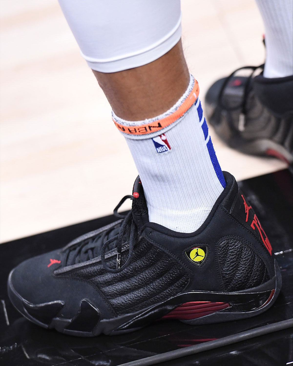steph-curry-wears-air-jordans-in-utah-5