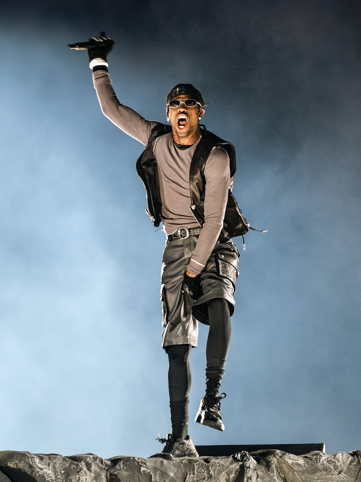 travis-scott-jordan-jumpman-jack-chrome-hearts-3