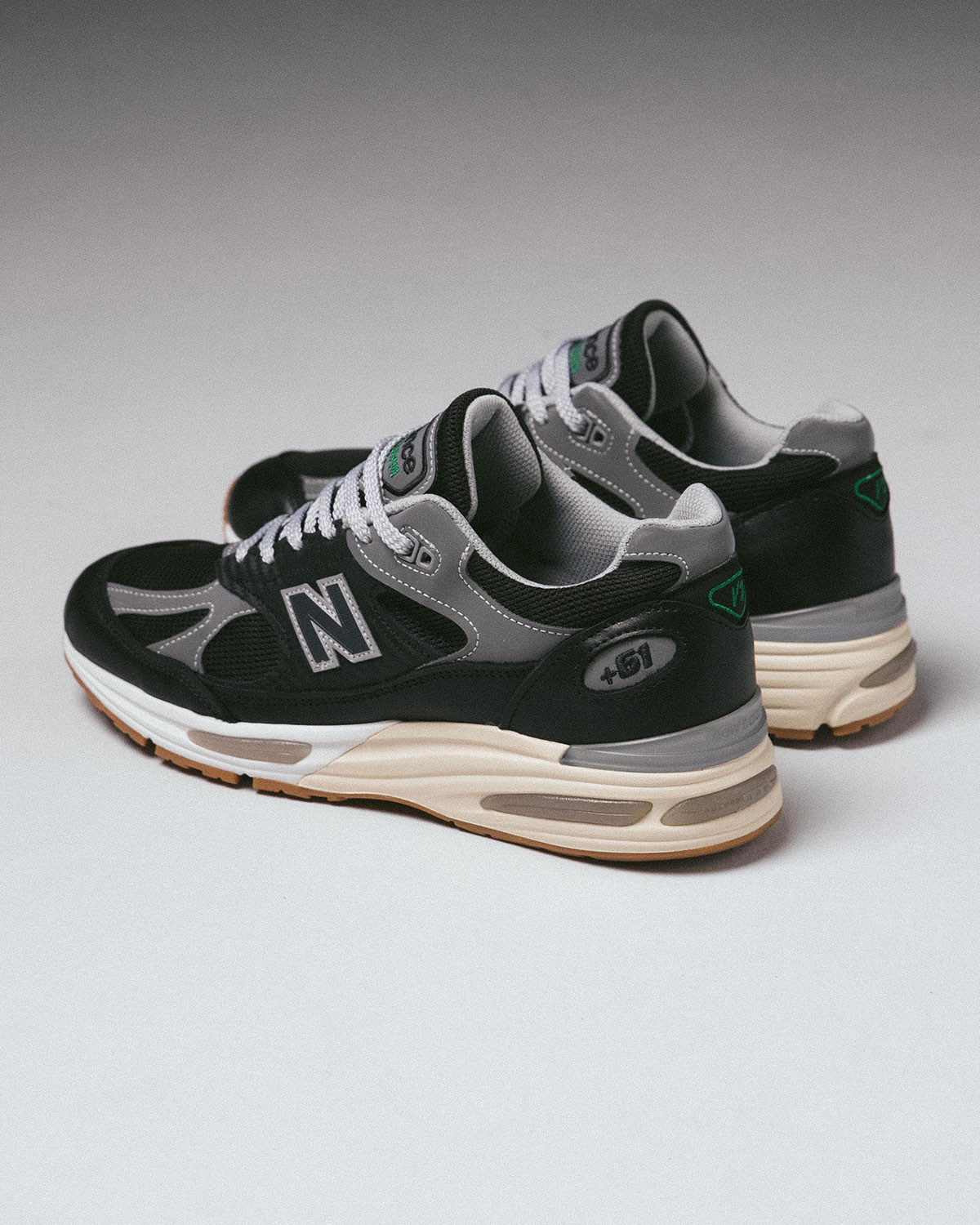 upthere-new-balance-991v2-U991UT2-3