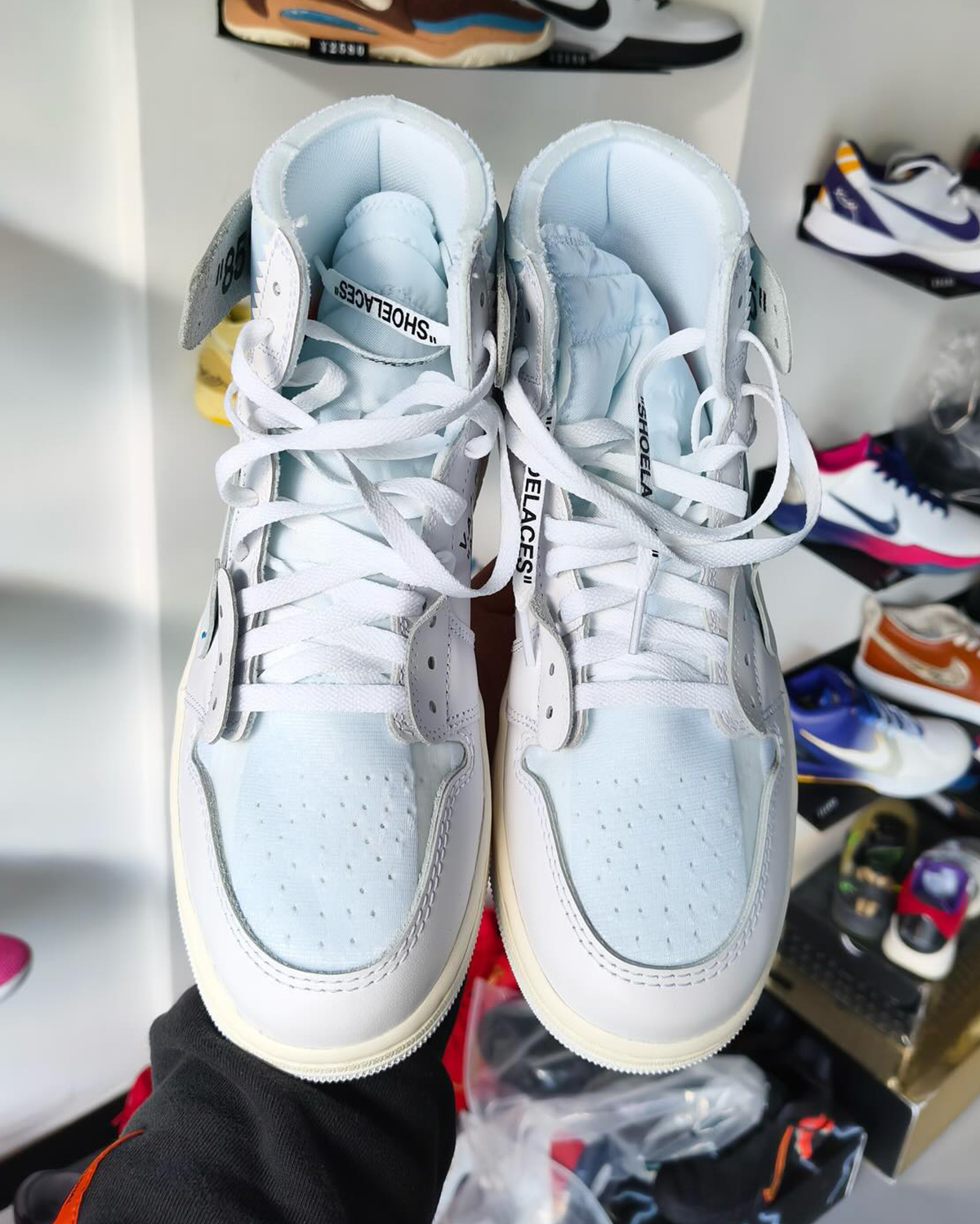 virgil-abloh-archive-off-white-air-jordan-1-alaska-AA3834-100-5