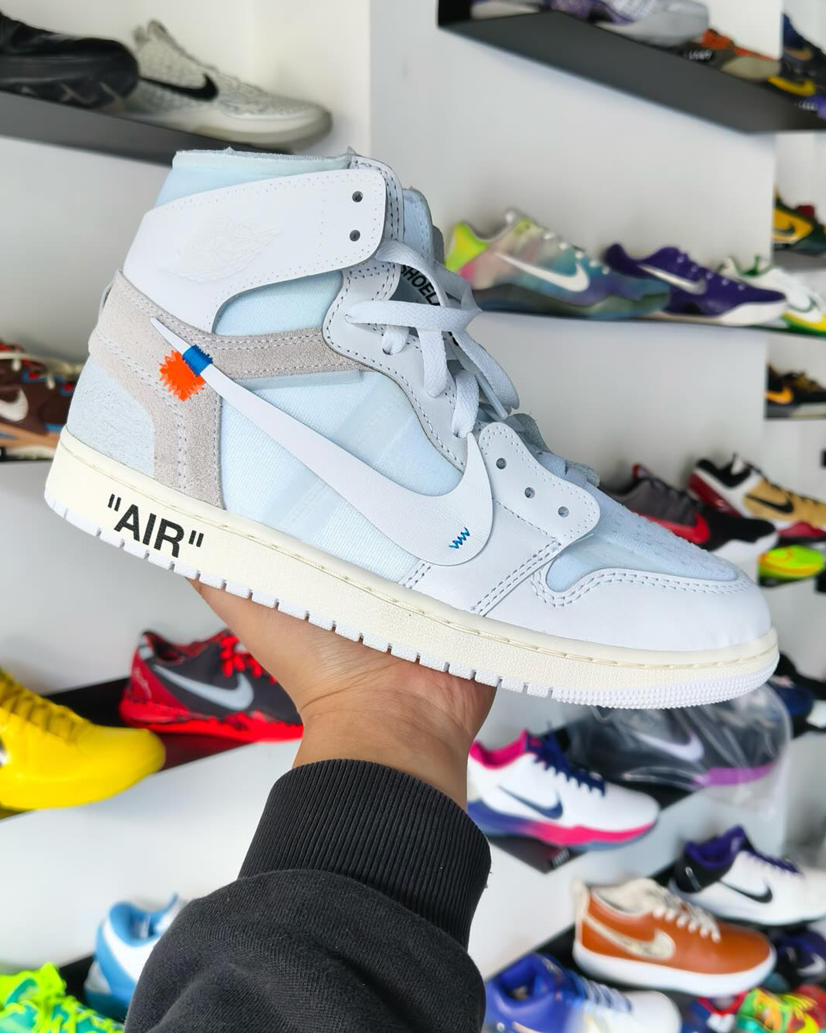 virgil-abloh-archive-off-white-air-jordan-1-alaska-AA3834-100-6
