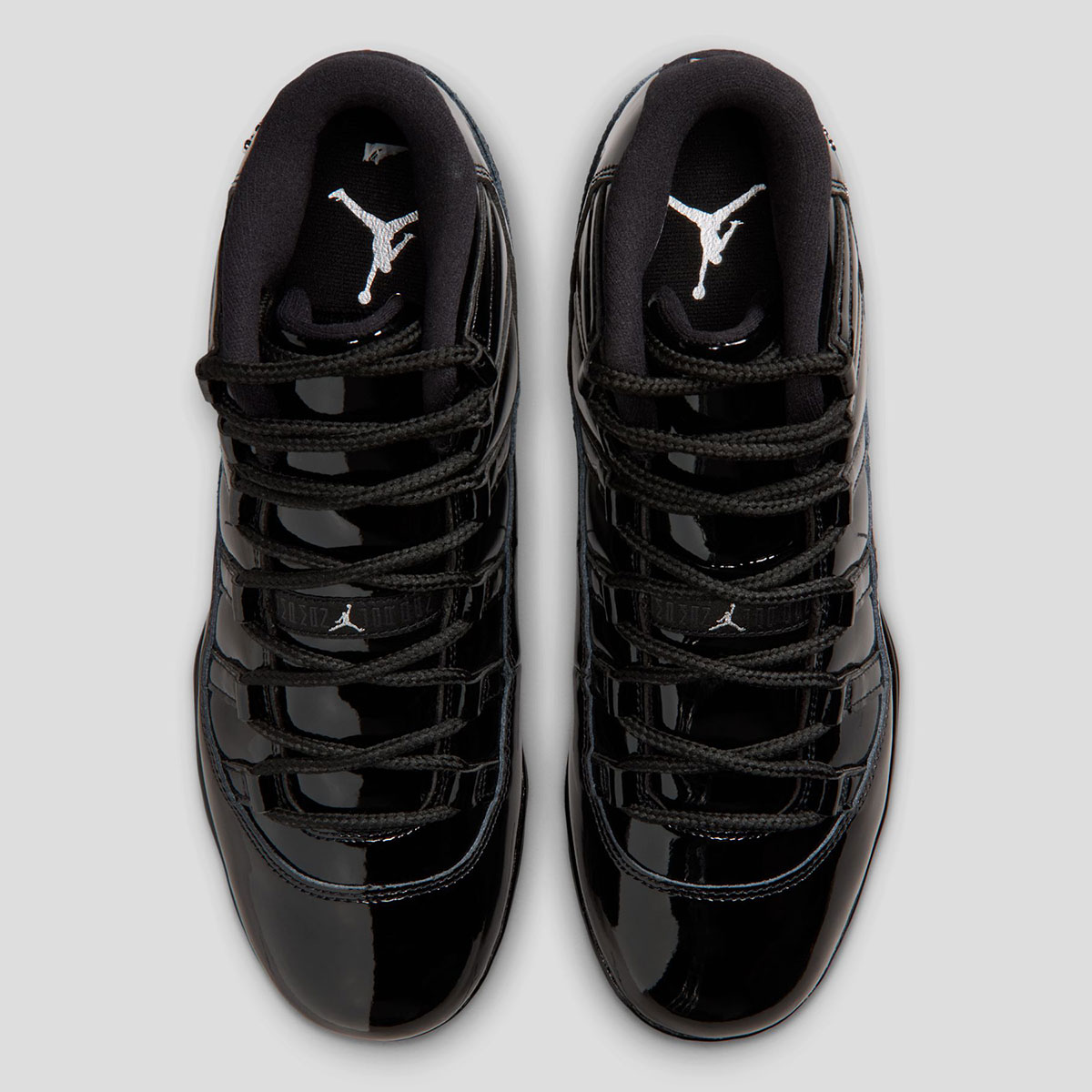 air-jordan-11-td-cleats-patent-black-hm7324-001-4